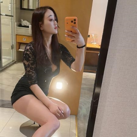 性感美腿小青