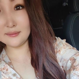 车里体验大奶蒙族少妇