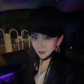 后入翘臀小姐姐